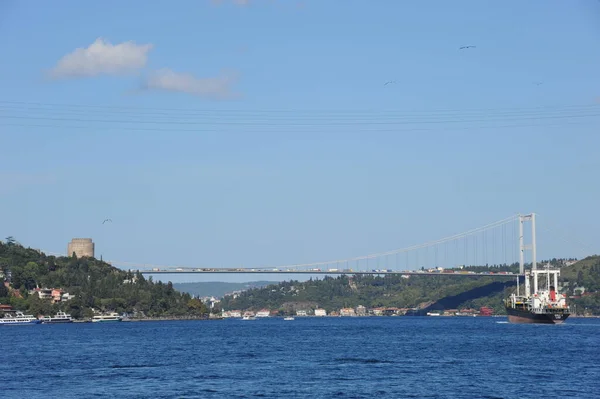 Ιστανμπούλ Είναι Μια Μεγάλη Πόλη Στην Τουρκία Που Περιπλανιέται Στην — Φωτογραφία Αρχείου