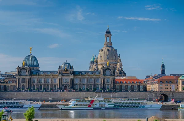 Знамениті Будівлі Дрездені — стокове фото