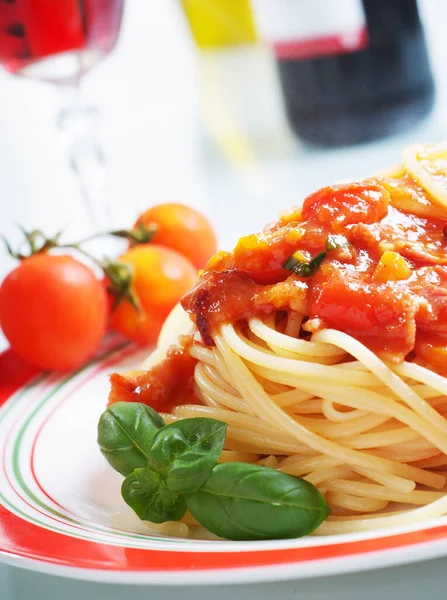 Блюдо Спагетти Томатном Соусе — стоковое фото