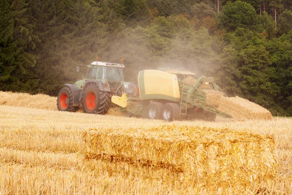 Campo Agrícola Con Fardos Paja — Foto de Stock