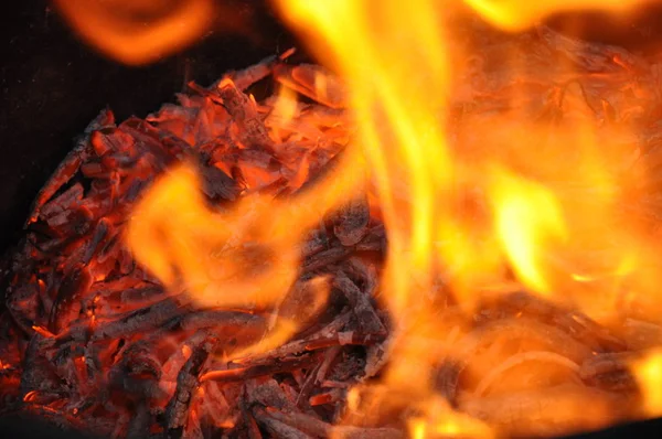 Vuur Barbecuevat — Stockfoto