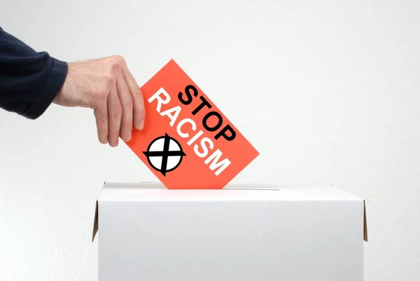 Ruční Držení Volební Urna Hlasovacím Symbolem Pozadí — Stock fotografie