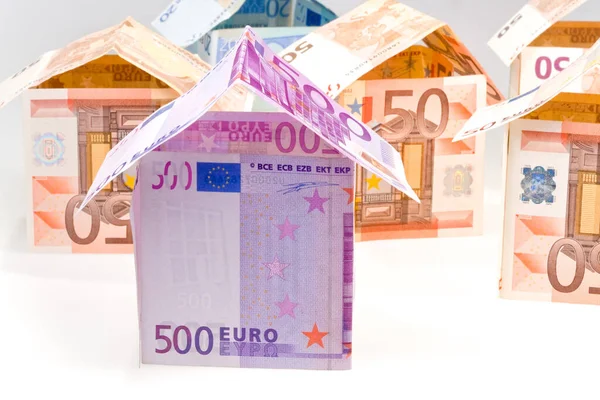 Dure Huizen Uit Verschillende Eurobankbiljetten — Stockfoto