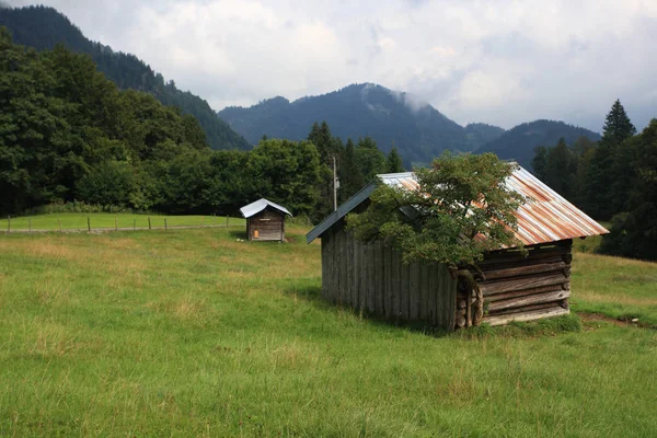 クラインヴァルター派 Kleinwalsertal オーストリア ヴォラールベルク州ミッテルベルクの一部 — ストック写真