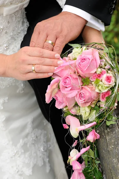 Boca Novia Anillos —  Fotos de Stock