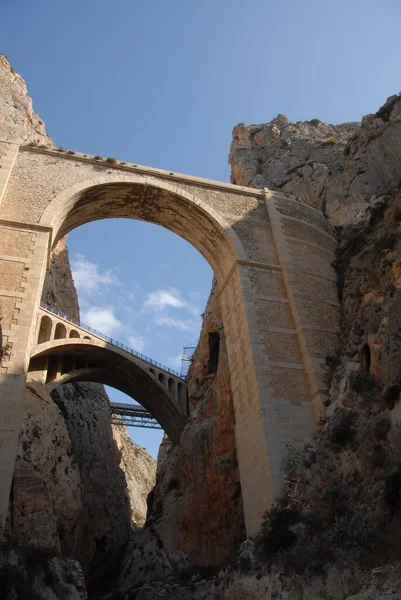 Ponte Ferroviária Montanhas Canyon — Fotografia de Stock