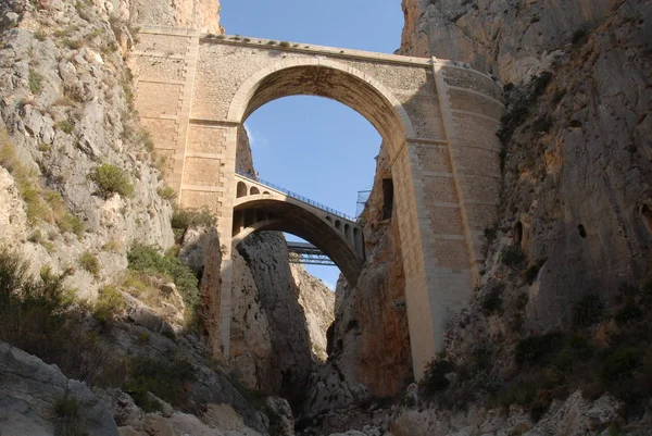 Ponte Ferroviária Montanhas Canyon — Fotografia de Stock