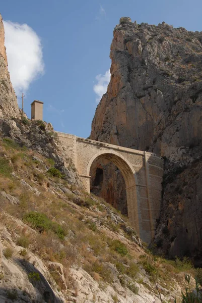 Ponte Ferroviária Montanhas Canyon — Fotografia de Stock