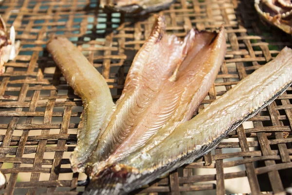 Zongedroogde Vis Gedroogde Vis Verwerkt Door Het Drogen Van Zon — Stockfoto