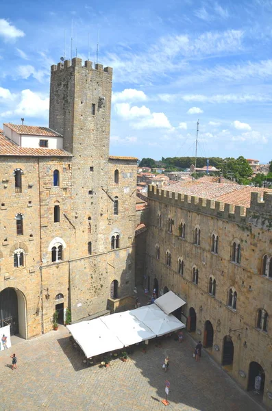 Γραφική Θέα Ιστορικά Κτίρια Της Volterra Στην Τοσκάνη Της Ιταλίας — Φωτογραφία Αρχείου