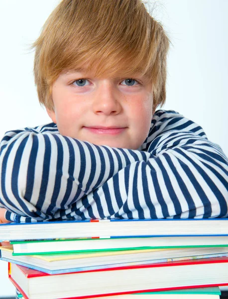 Junge Mit Seinen Büchern — Stockfoto