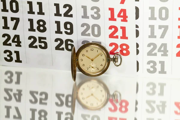 Día Semanas Meses Están Claramente Dispuestos Las Páginas Del Calendario — Foto de Stock