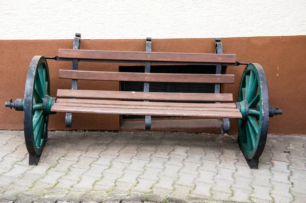 Vecchia Panchina Legno Nel Parco — Foto Stock