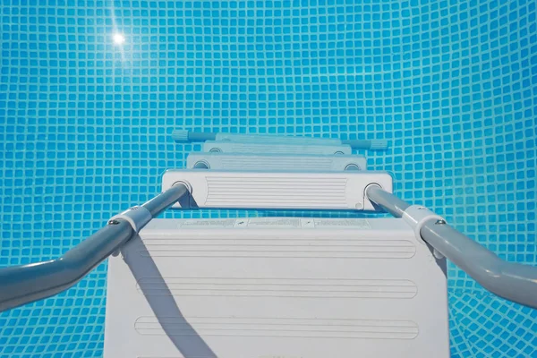 Escalera Piscina Agua Vista Desde Arriba —  Fotos de Stock