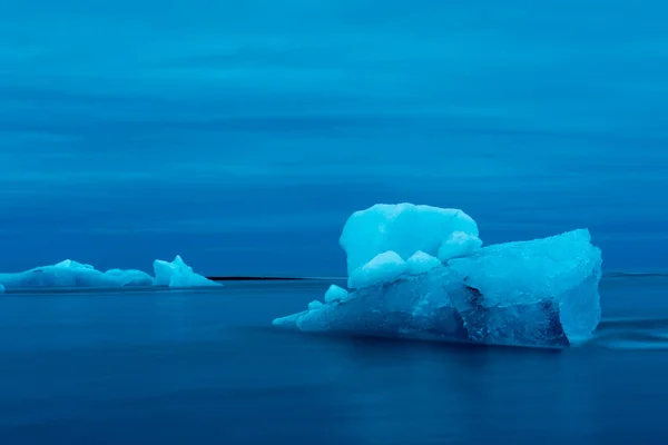 Iceberg Helado Hielo Nevado Invierno — Foto de Stock