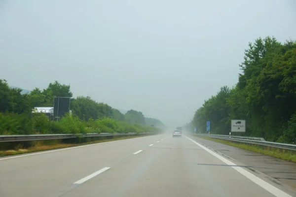 Slecht Zicht Natte Weg — Stockfoto