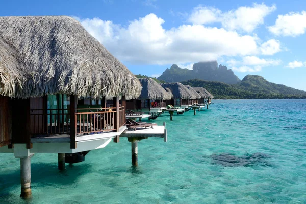 Luxus Bungalows Auf Bora Bora — Stockfoto