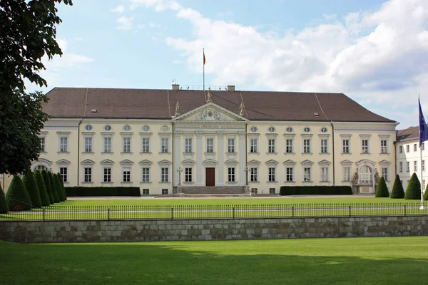 Malerischer Blick Auf Die Majestätische Mittelalterliche Burgarchitektur — Stockfoto