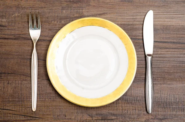 Câble Couteau Argent Avec Plaque Sur Une Table Manger — Photo