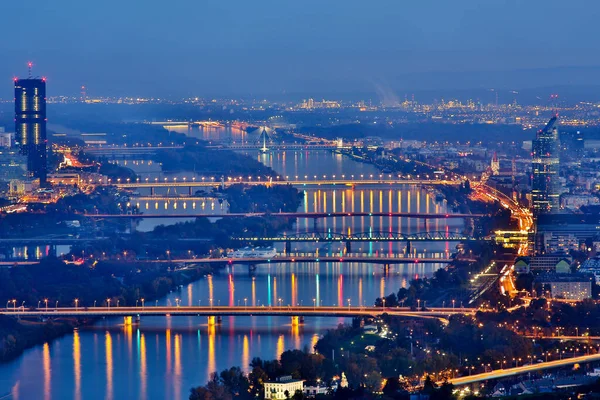 Wien Bei Nacht Stadt Der Donau Aus Der Vogelperspektive — Stockfoto
