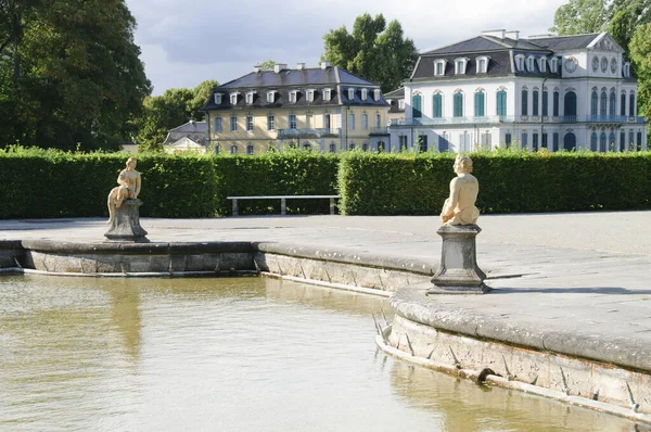 Vacker Utsikt Över Majestätisk Medeltida Slottsarkitektur — Stockfoto