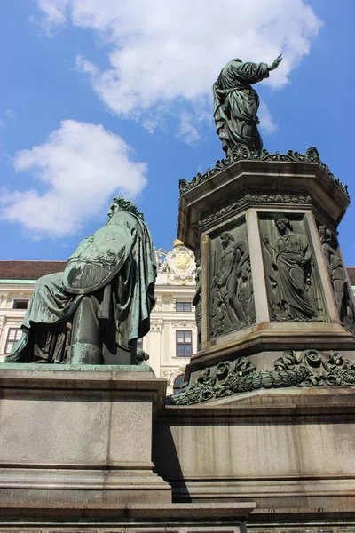Les Statues Viennese Hofburg — Photo