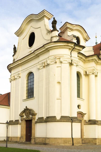 Klasztor Brevnov Klasztor Benedyktynów Dzielnica Brevnov Praga Czechy — Zdjęcie stockowe
