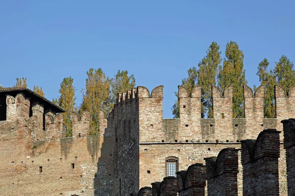 Живописный Вид Величественной Средневековой Архитектуры — стоковое фото