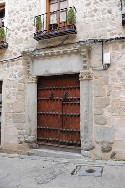 Toledo Spanyol Homlokzatok Ajtók Kapuk — Stock Fotó