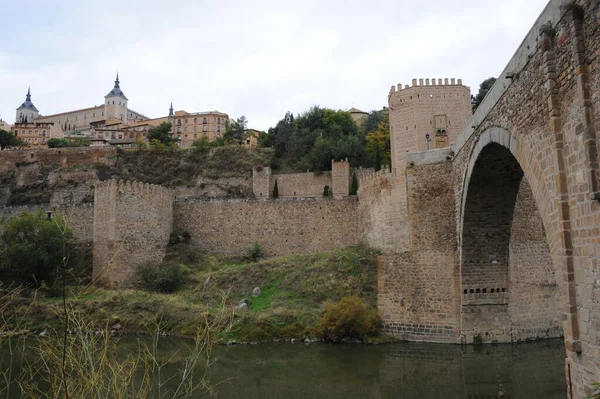 Toledo Spain Facades Bridge Puente Alcantara Tajo — 图库照片