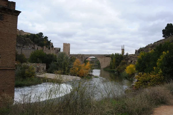 Τολέδο Ισπανία Προσόψεις Γέφυρα Puente Alcantara Tajo — Φωτογραφία Αρχείου