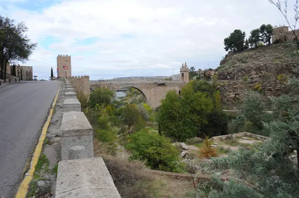 Τολέδο Ισπανία Προσόψεις Γέφυρα Puente Alcantara Tajo — Φωτογραφία Αρχείου