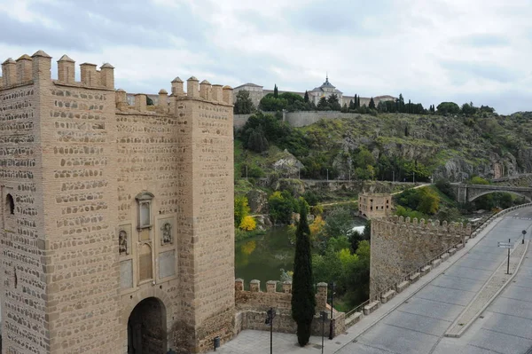 Toledo Spanje Gevels Brug Puente Alcantara Tajo — Stockfoto