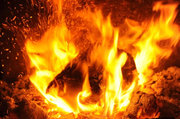 Flaming Orange Red Fire — Stock Photo, Image