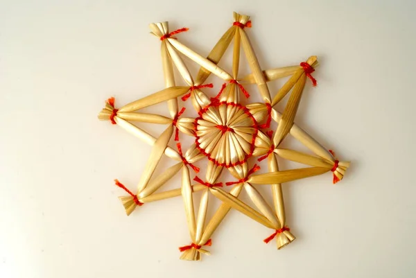 Fonott Szalma Fonal Csillag Karácsonyfa Dekoráció — Stock Fotó
