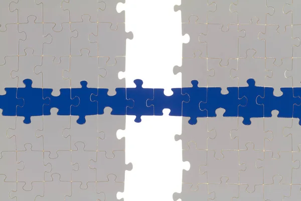 Deux Moitiés Puzzle Blanc Sont Liés Par Une Manière Colorée — Photo