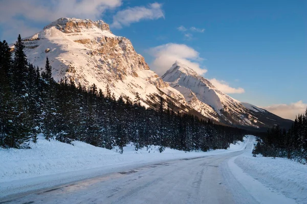 Icefields Parkway Winter Highway — Stock Photo, Image