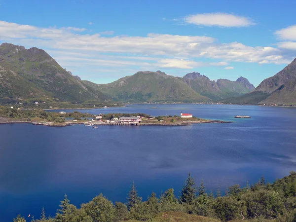 关于自然景观背景的Lofoten — 图库照片