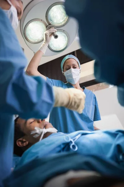 Operatie Een Operatiekamer Een Ziekenhuis — Stockfoto