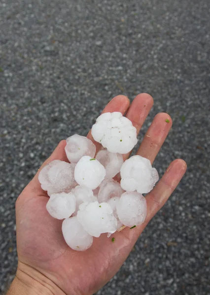 Ghiacciato Freddo Bianco Grandine Tempo — Foto Stock