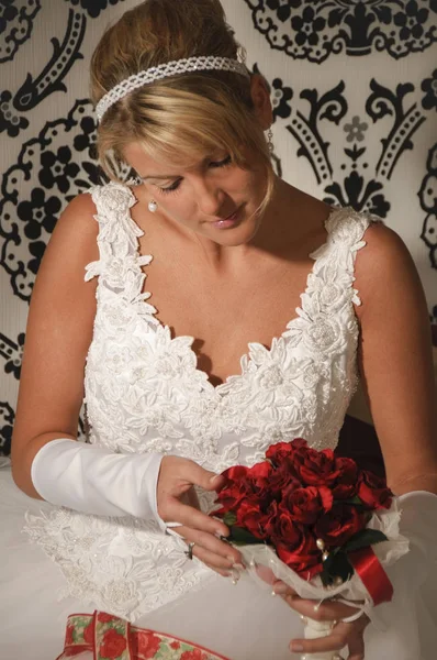 Наречена Білій Весільній Сукні Готується Спальні Весіллі — стокове фото
