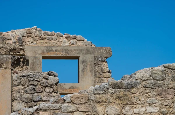 Παράθυρο Αρχαίο Πέτρινο Τοίχο — Φωτογραφία Αρχείου