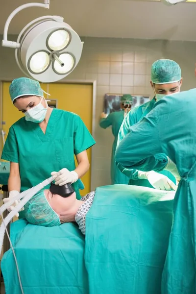 Patient Lying Bed While Performing Surgery Operating Theatre — Stock Photo, Image