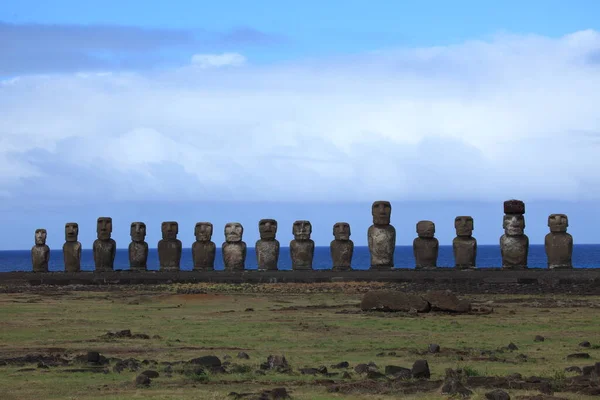 Moais Sur Île Pâques — Photo