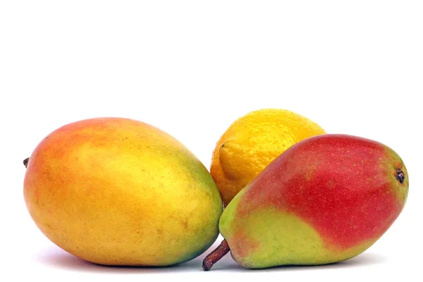 梨とレモンのマンゴー — ストック写真