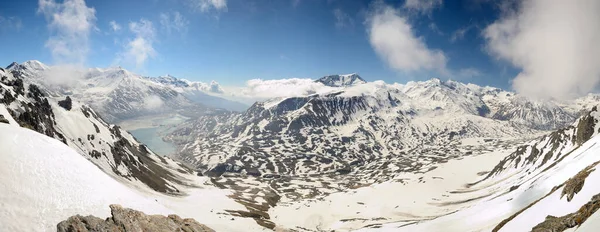 Θέα Εκπληκτική Ευρεία Γωνία Χιονισμένες Υψηλή Σειρά Βουνών Από Την — Φωτογραφία Αρχείου