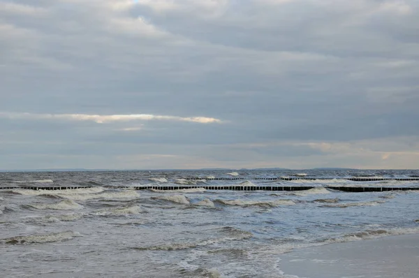 Vagues Courent Sur Plage Mer Baltique Sur Île Utilité — Photo