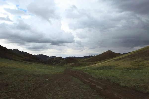 Сезон Дождей Монголии — стоковое фото