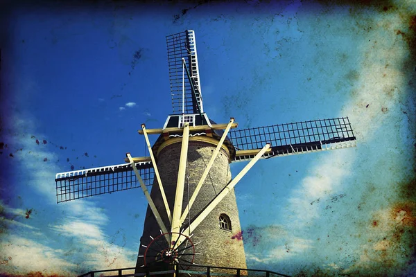 Foto Vintage Del Molino Viento Holandés Bajo Cielo Azul Holanda —  Fotos de Stock