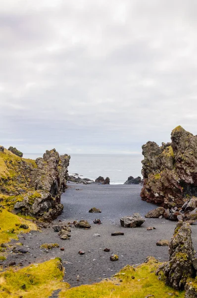 Praia Islandesa Com Rochas Lava Negra Península Snaefellsnes Islândia — Fotografia de Stock